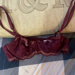 Victoria secret size 32B slightly used